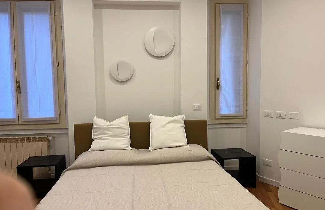 Casa Vercelli delizioso bilocale moderno nella vecchia Milano-1